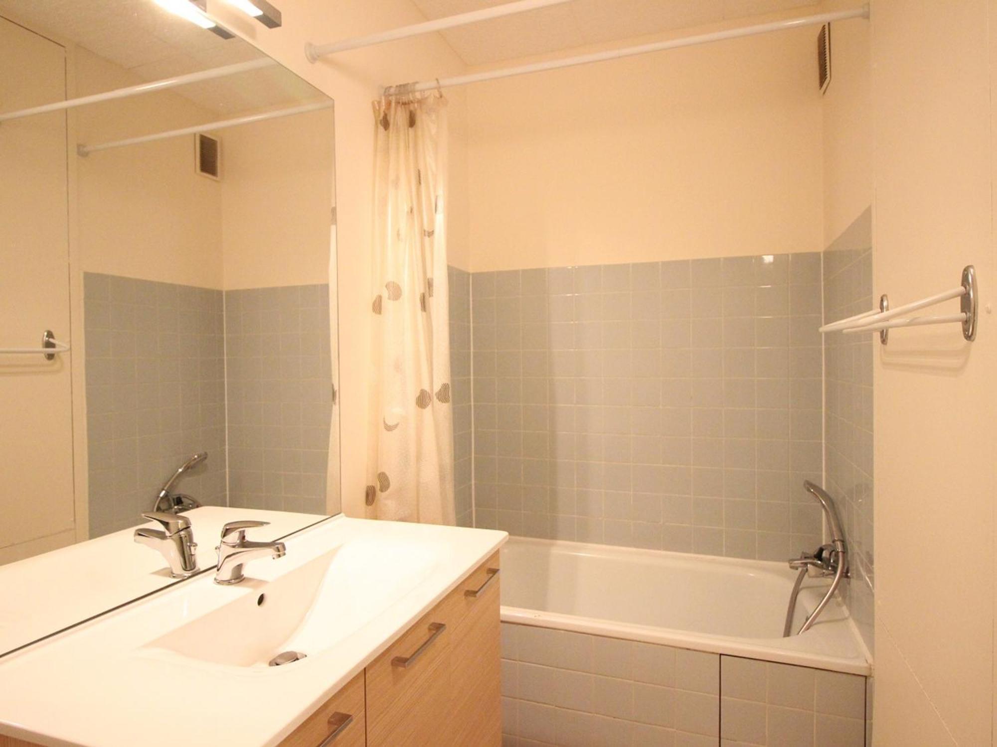 Duplex Central 90M² Avec Parking, 2 Chambres, 6 Couchages, Proche Thermes, Wifi Inclus - Fr-1-415-136 Le Mont-Dore Ngoại thất bức ảnh